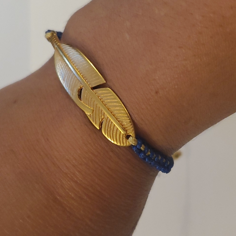 New Blue Leaf Macrame Bracelet